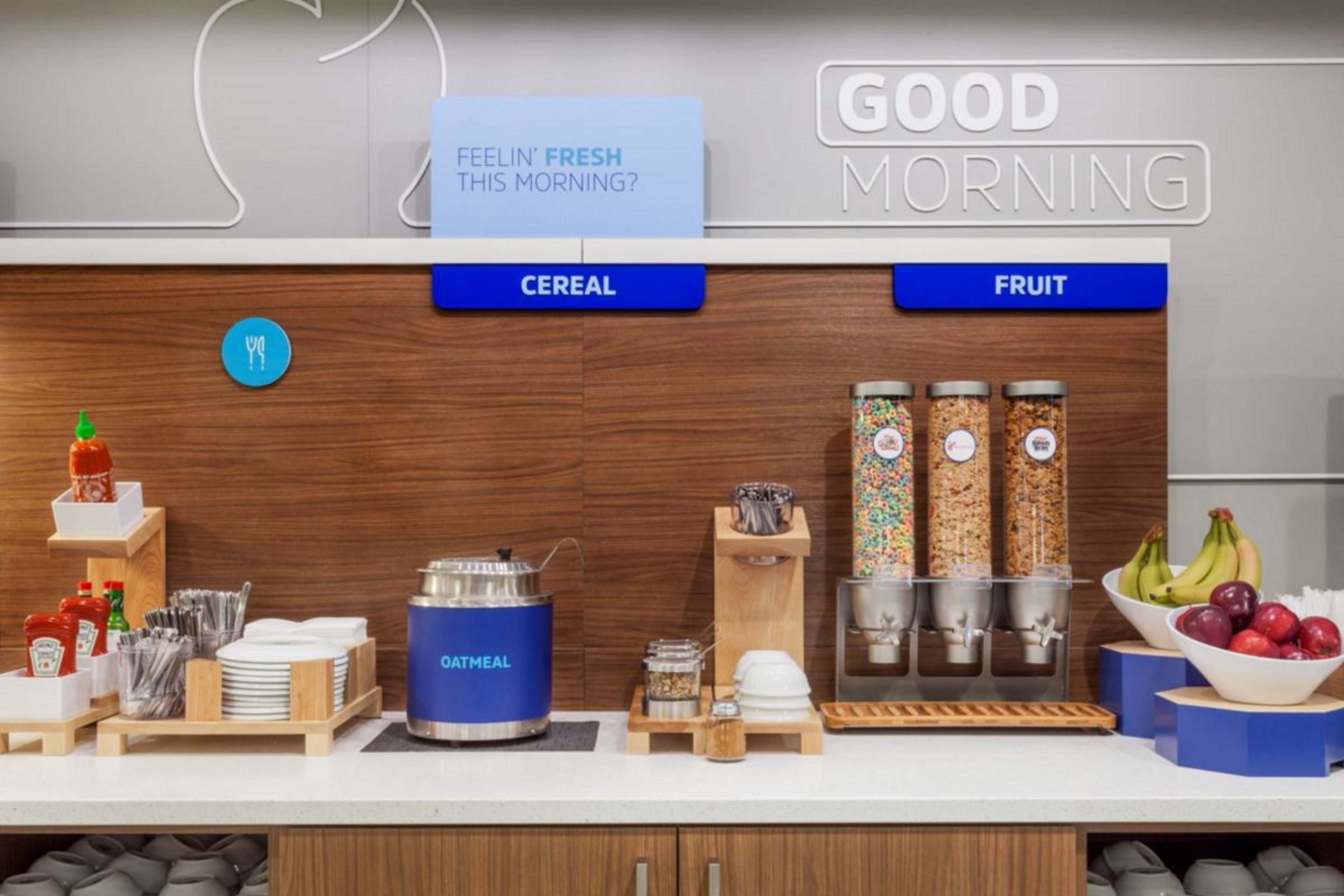 Holiday Inn Express Hotel & Suites Bloomington-Normal University Area By Ihg Extérieur photo