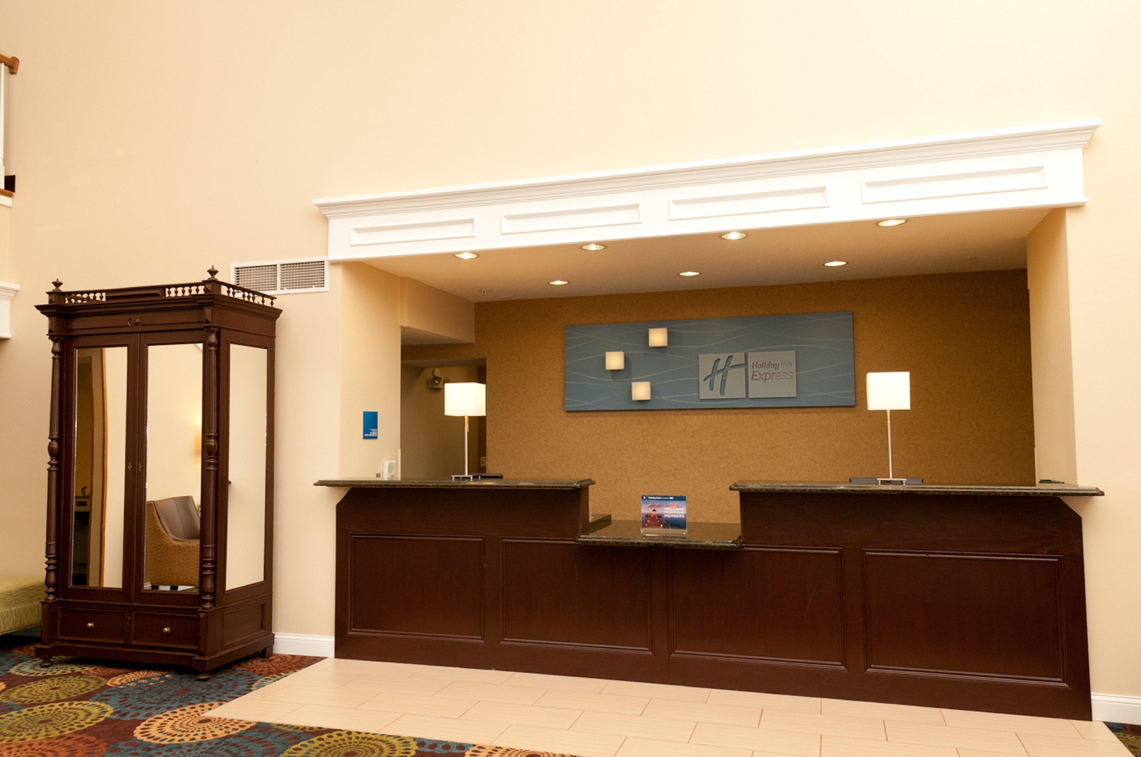 Holiday Inn Express Hotel & Suites Bloomington-Normal University Area By Ihg Extérieur photo